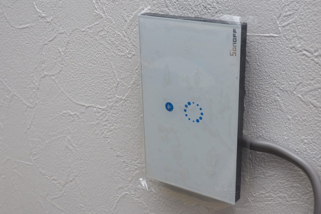 壁スイッチのSONOFF Touchを買ってみた ～仮設置編 | 電気仕掛けの家