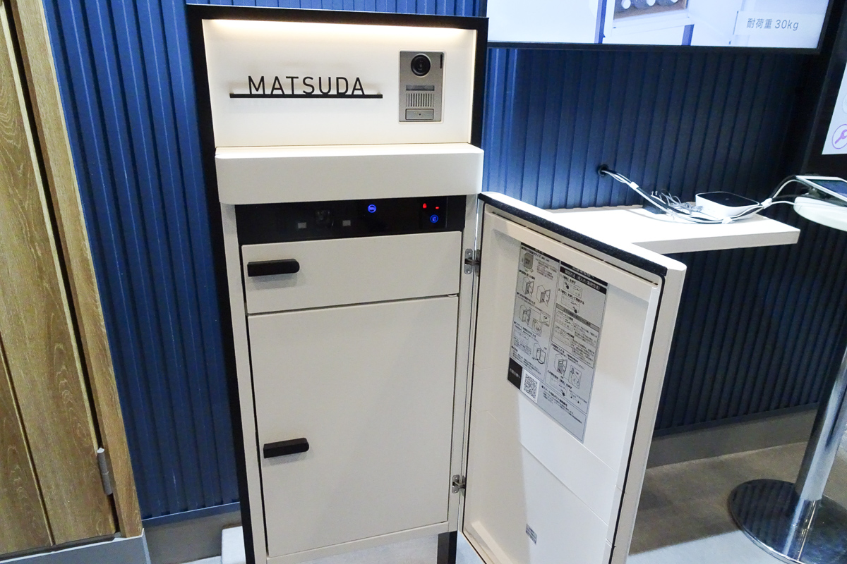CEATEC 2018に行ってきた ～ リクシルのスマート宅配ポストは微妙 電気仕掛けの家